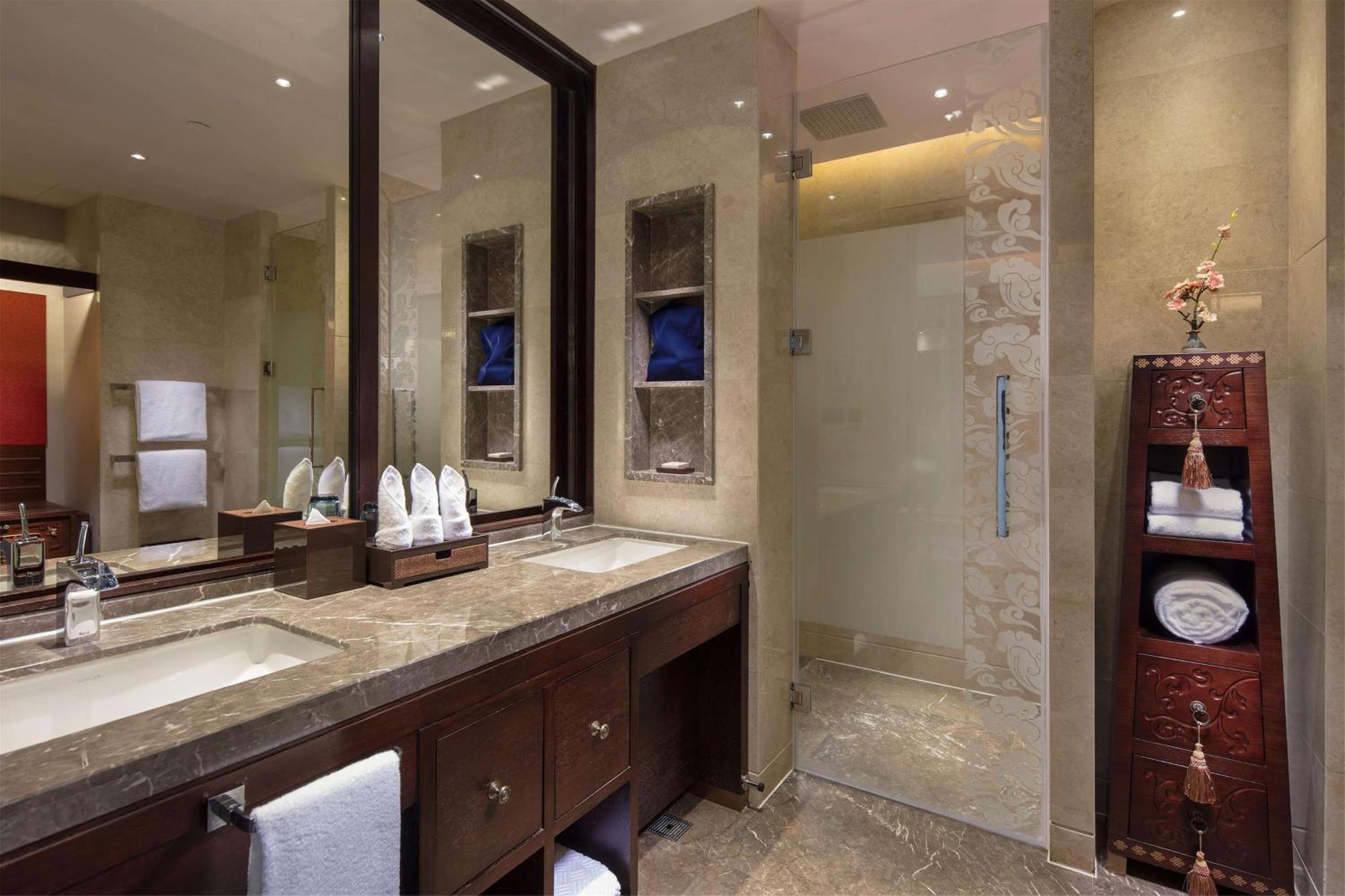 Hilton Linzhi Resort Nyingchi Zewnętrze zdjęcie
