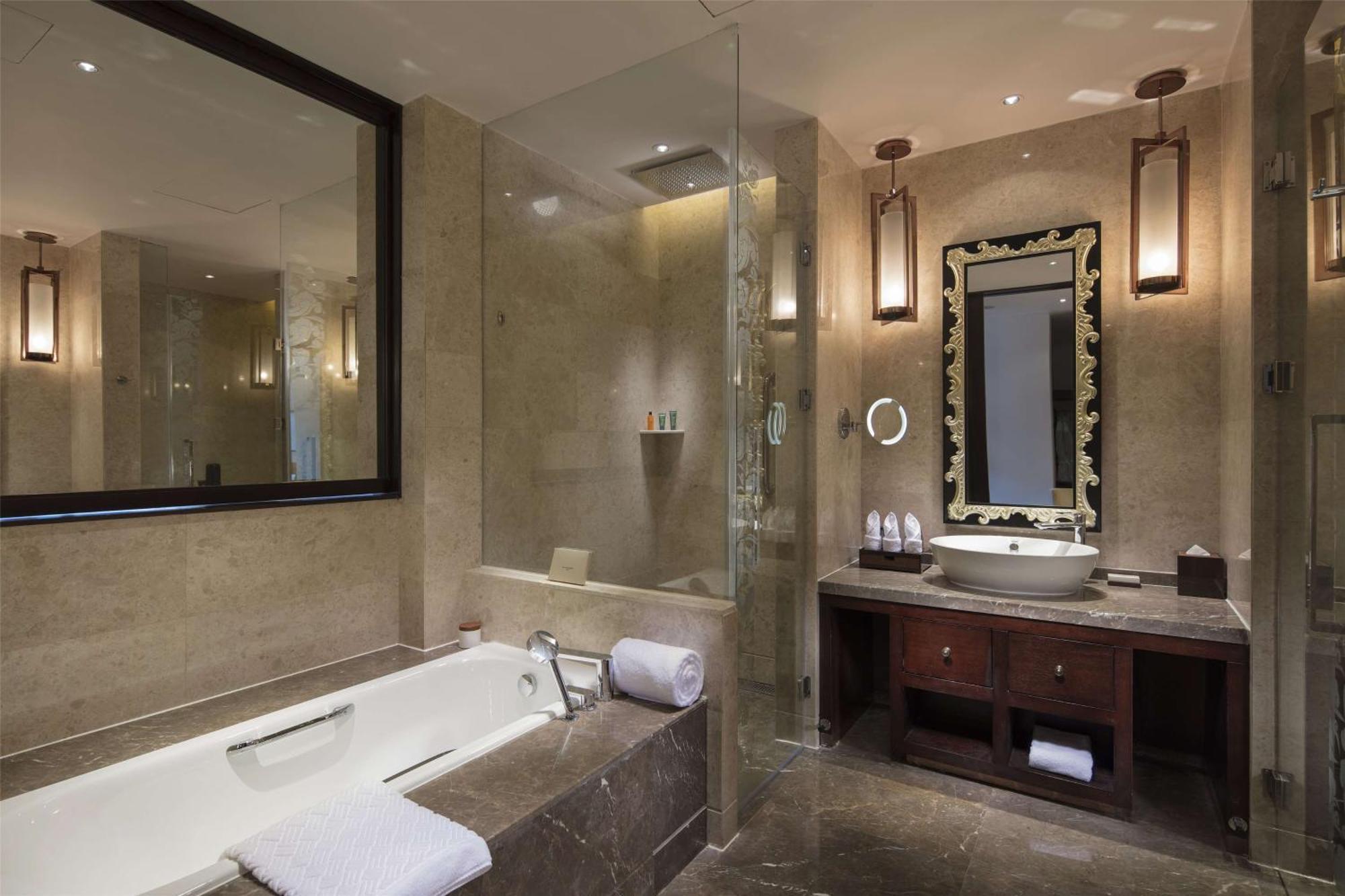 Hilton Linzhi Resort Nyingchi Zewnętrze zdjęcie