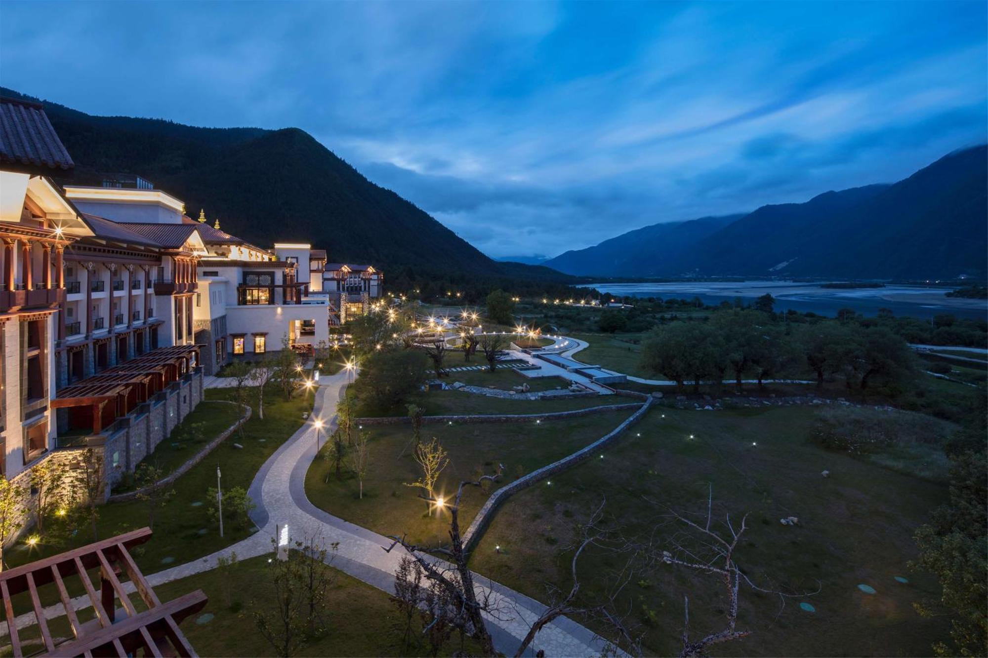 Hilton Linzhi Resort Nyingchi Zewnętrze zdjęcie