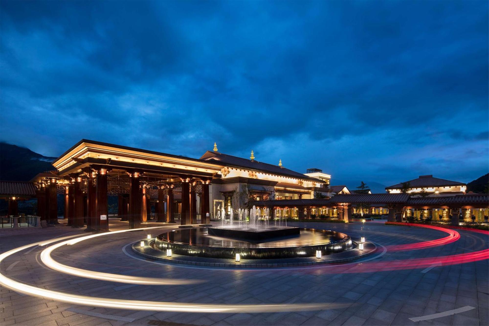 Hilton Linzhi Resort Nyingchi Zewnętrze zdjęcie